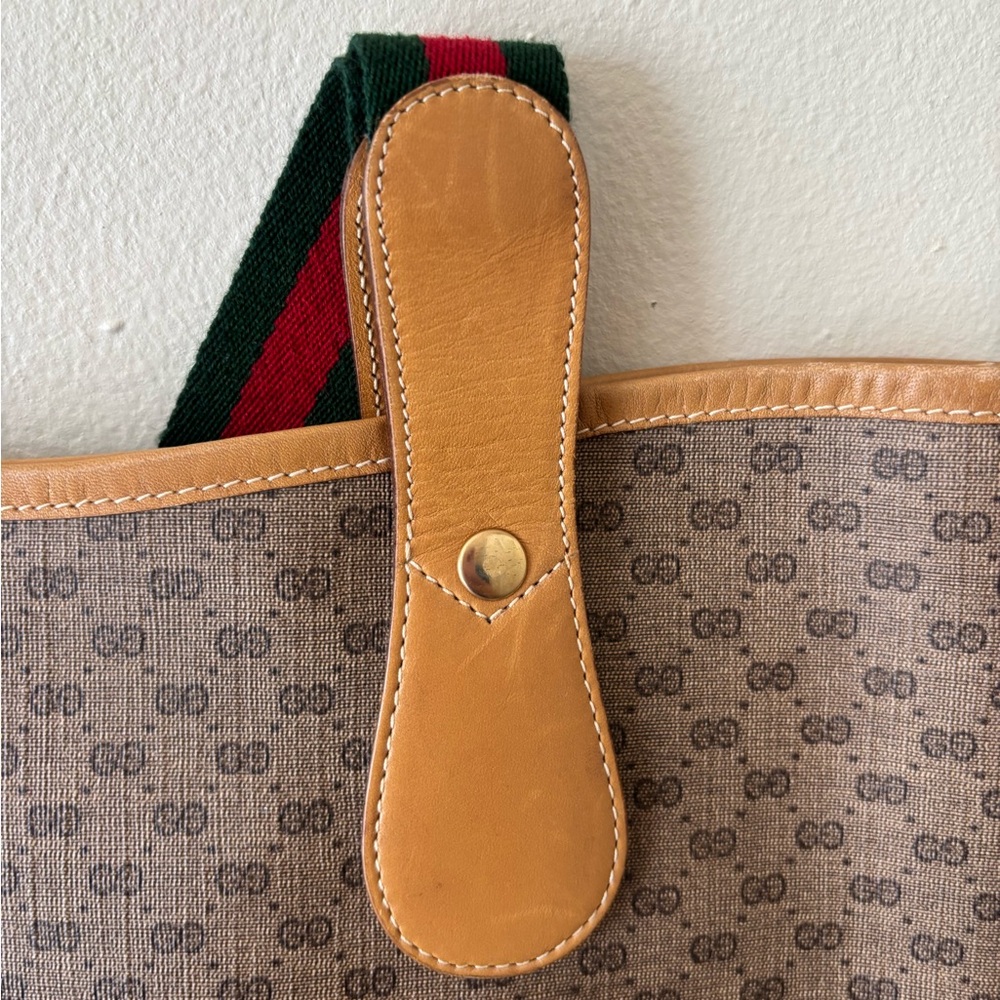 Gucci Beige and Tan Tote with Green and Red Straps - Picture 5 of 12